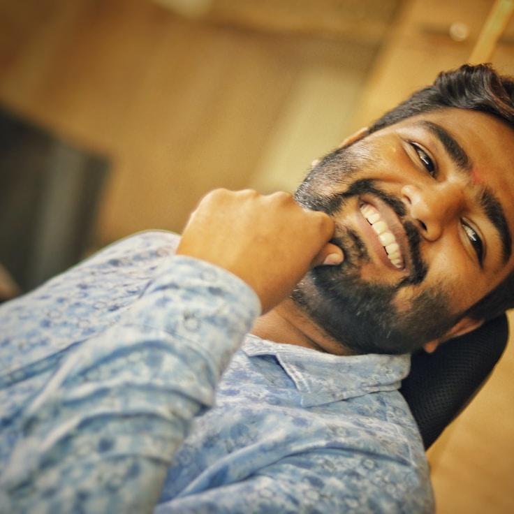 Jordan Malik, Client Relations Director, discussing corporate gifting strategy with business clients